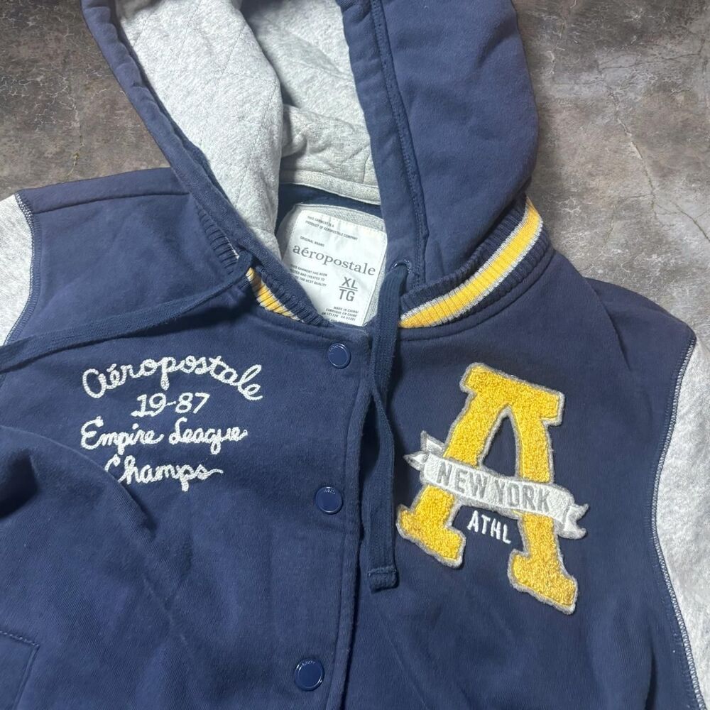 Y2K Aeropostale Varsity Jacket Womens Large Mens Medium Navy Gray Hooded Snap